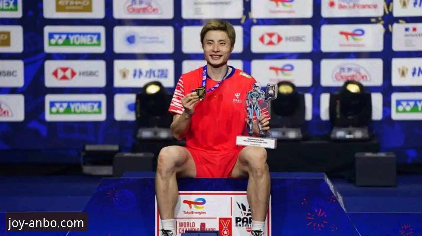 石宇奇亚锦赛夺冠创历史，安博体育平台用户热议国羽男单重返巅峰